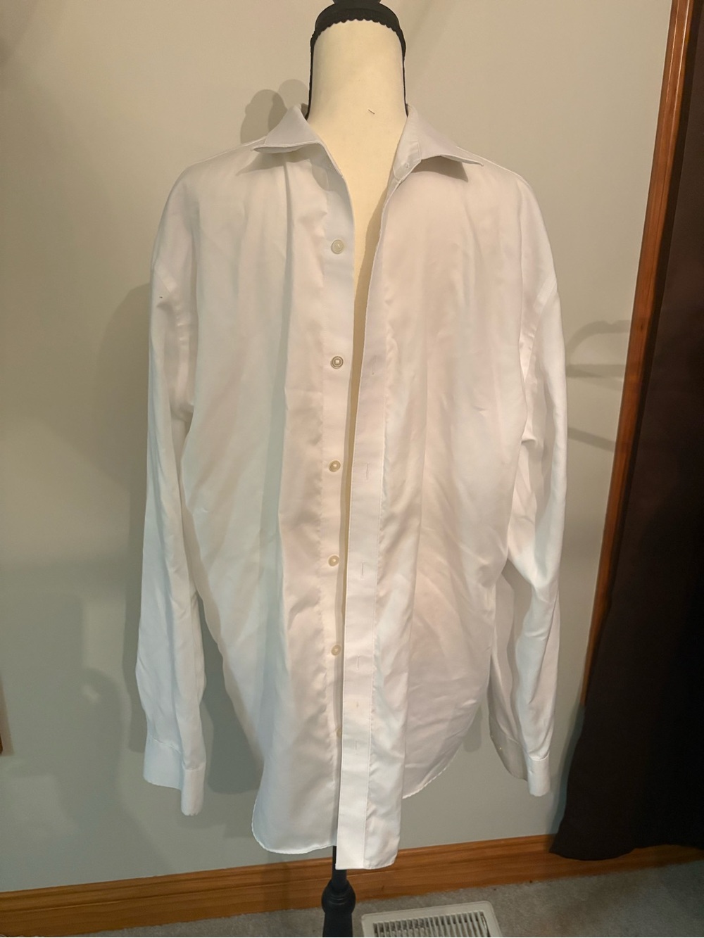 Banana Republic White Long-Sleeve Dress Shirt